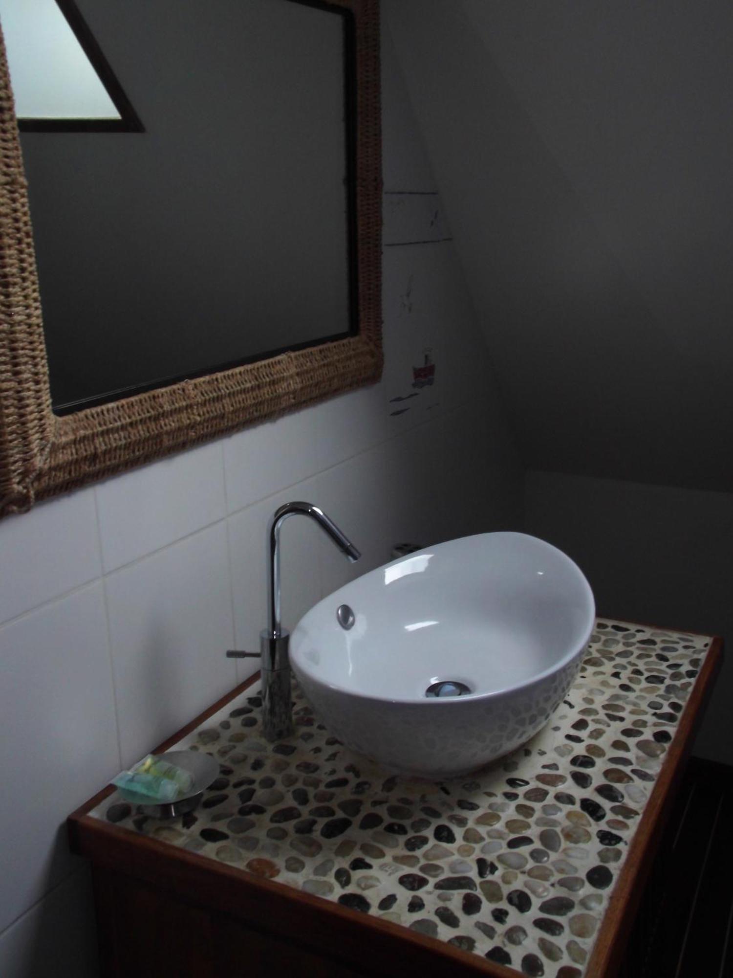 Le Clos Des Tilleuls D Day Home, Chambres D'Hotes, Suite Avec Sauna Privatif, Suite Avec Balneotherapie Privative, En Supplement Option Spa Bain A Remous La Vendelée Cameră foto