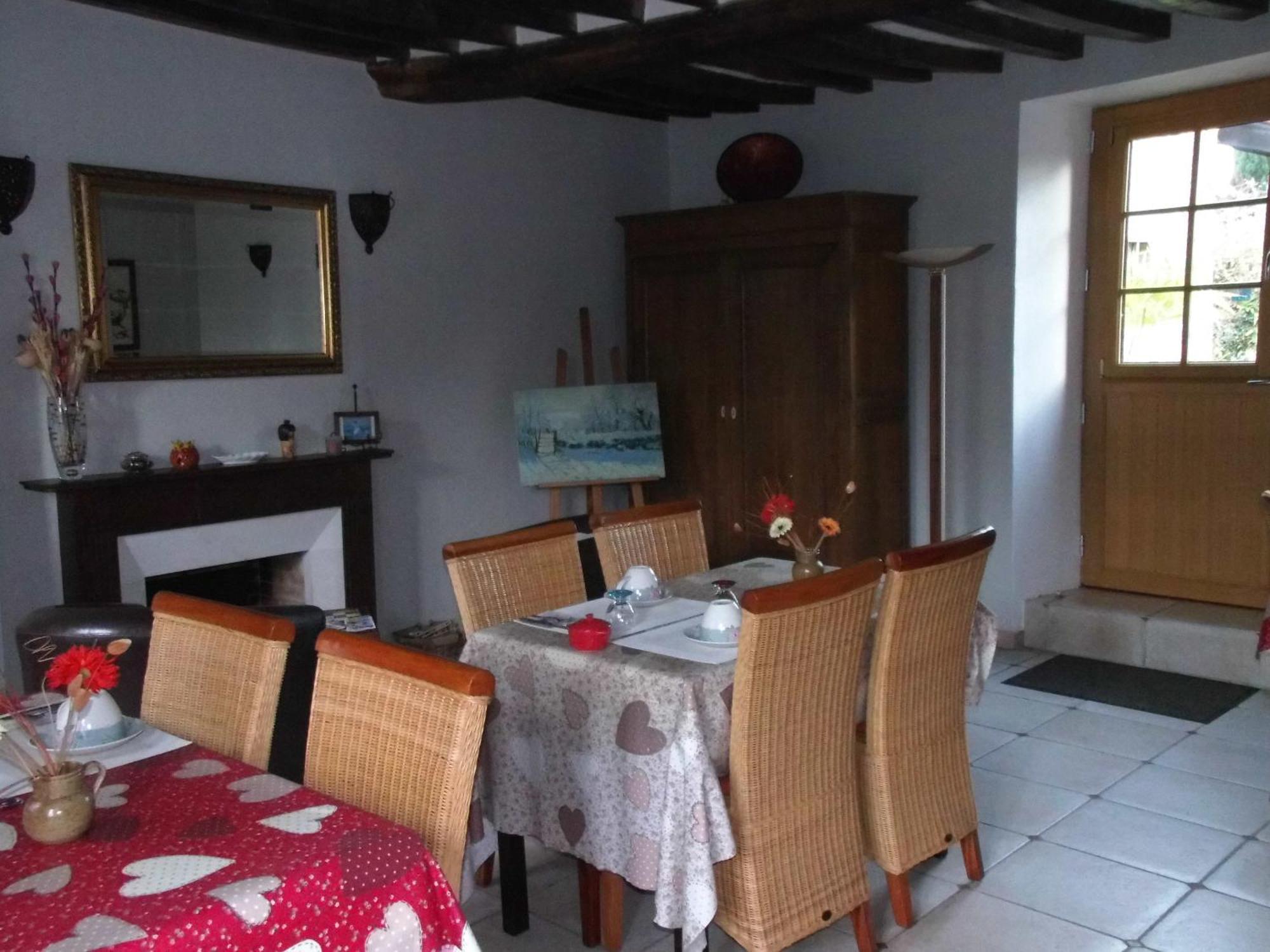 Le Clos Des Tilleuls D Day Home, Chambres D'Hotes, Suite Avec Sauna Privatif, Suite Avec Balneotherapie Privative, En Supplement Option Spa Bain A Remous La Vendelée Cameră foto